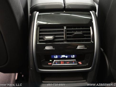 Used 2022 BMW X7 xDrive40i w/ M Sport Package image 29