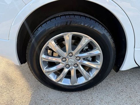 Used 2020 Buick Envision Essence FWD image 12