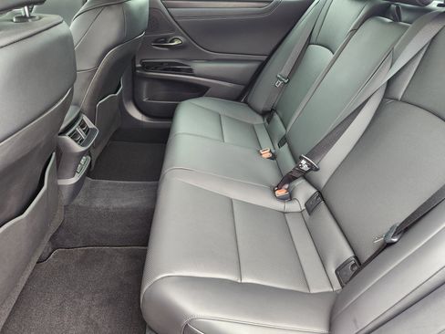 Certified 2025 Lexus ES 350 12.3-in Lexus Interface, Panor image 36