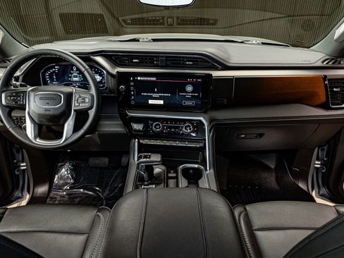 Used 2025 GMC Sierra 1500 Denali w/ Denali Reserve Package image 19