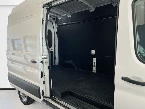 Used 2024 Ford Transit 250 148 High Roof AWD image 27