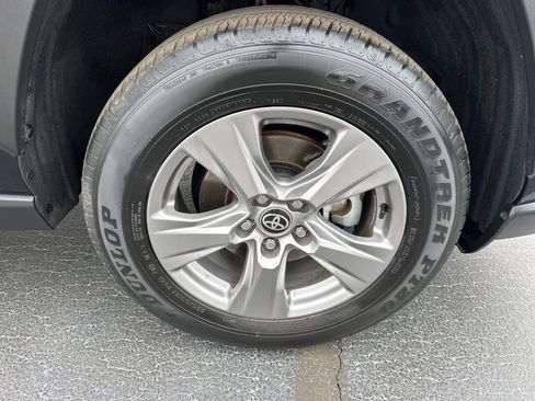 Used 2023 Toyota RAV4 XLE w/ Convenience Package image 24