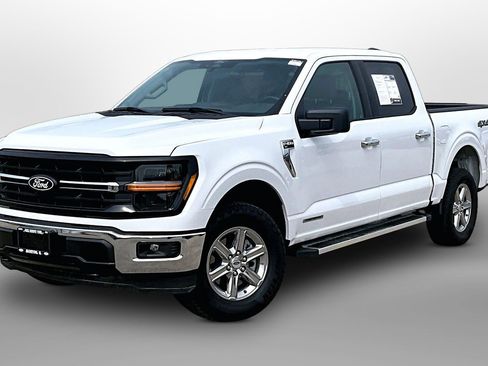 Used 2025 Ford F150 XLT w/ Equipment Group 301A Standard AWD/4WD image 13