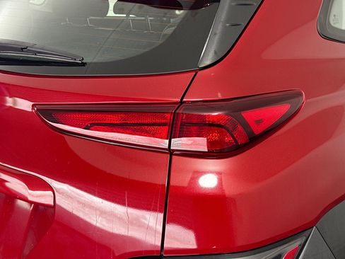 Used 2022 Hyundai Kona SE FWD image 33