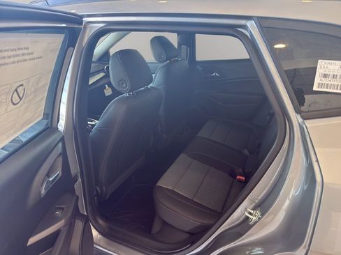 New 2026 Chevrolet Trax LT image 9