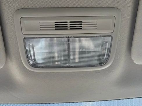 Used 2021 Honda HR-V LX image 30