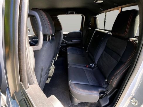 Used 2022 Nissan Frontier PRO-4X AWD/4WD image 21
