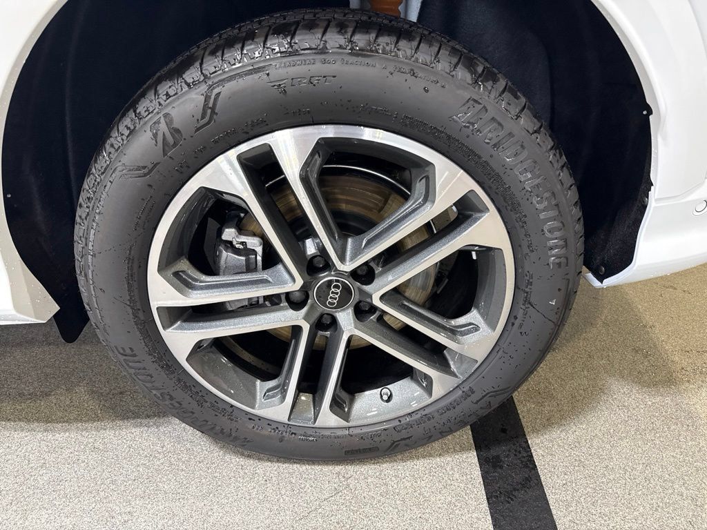 New 2026 Audi Q5 Premium AWD/4WD image 11