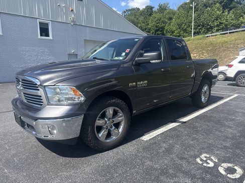 Used 2019 RAM 1500 Big Horn AWD/4WD image 1