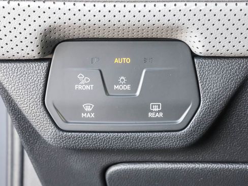 New 2026 Volkswagen Atlas Peak Edition image 24