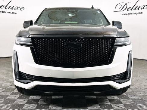 Used 2023 Cadillac Escalade Premium Luxury w/ Performance Package AWD/4WD image 2