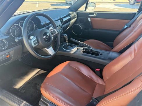 Used 2008 MAZDA MX-5 Miata Grand Touring w/ Premium Pkg image 9