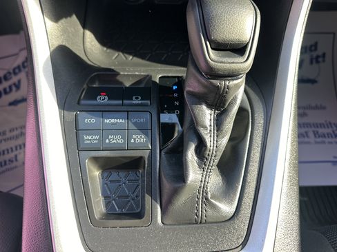 Used 2024 Toyota RAV4 LE image 16