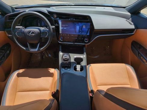 Used 2023 Lexus RZ 450e Premium w/ Technology Package AWD/4WD image 28