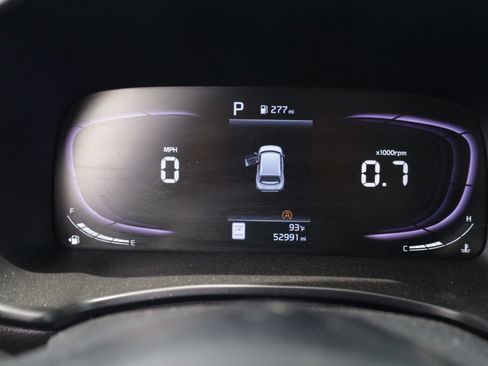 Used 2023 Kia Soul LX w/ Option Group 015 FWD image 14