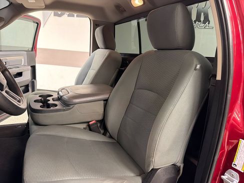 Used 2015 RAM 3500 Tradesman w/ Chrome Appearance Group RWD image 25