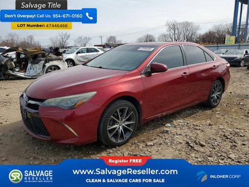 Used 2015 Toyota Camry XSE FWD image 1