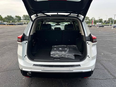 New 2026 Nissan Rogue Platinum w/ Platinum Premium Package AWD/4WD image 14