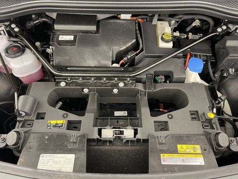 Used 2022 Volkswagen ID.4 Pro image 36