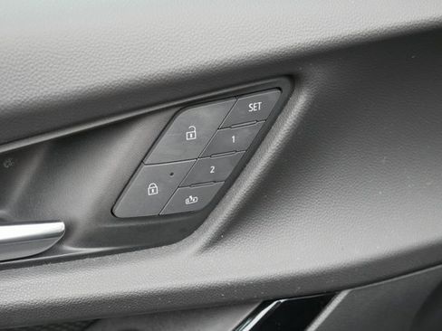 Used 2025 Chevrolet Equinox RS w/ Safety and Technology Package image 15