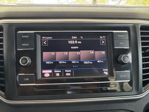 Used 2018 Volkswagen Atlas S image 12