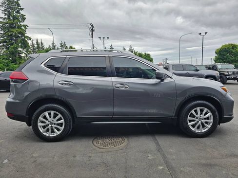 Used 2019 Nissan Rogue SV AWD/4WD image 6