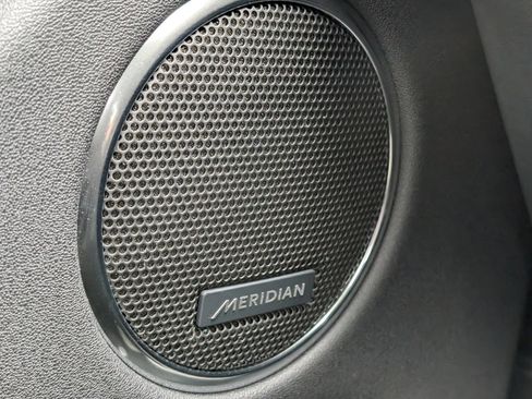 Certified 2025 Land Rover Discovery Sport S image 27