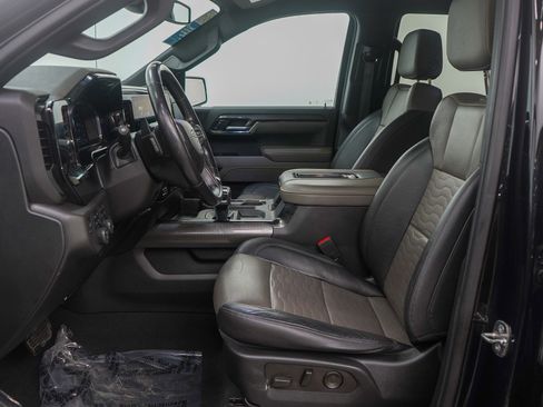 Used 2022 Chevrolet Silverado 1500 ZR2 image 16