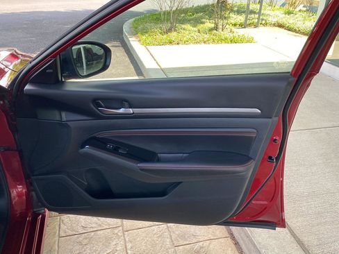 Certified 2023 Nissan Altima 2.5 SR FWD image 20