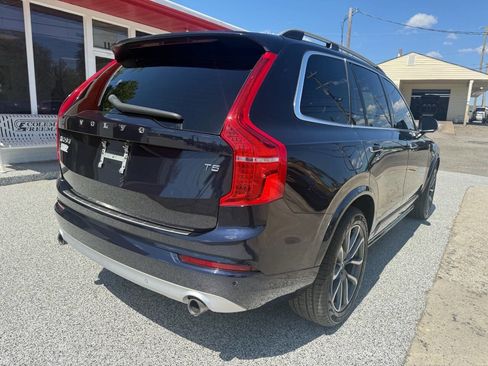 Used 2019 Volvo XC90 T5 Momentum w/ Protection Package Premier FWD image 12