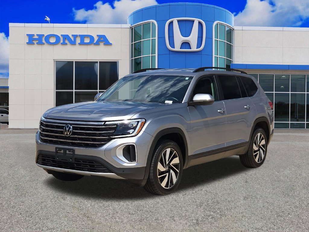 Used 2025 Volkswagen Atlas SE FWD image 7