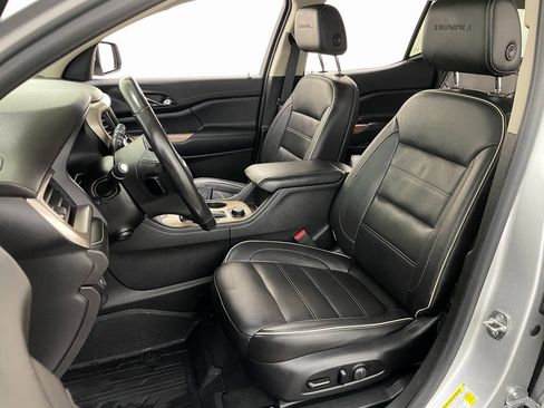 Certified 2019 GMC Acadia Denali w/ Technology Package image 25