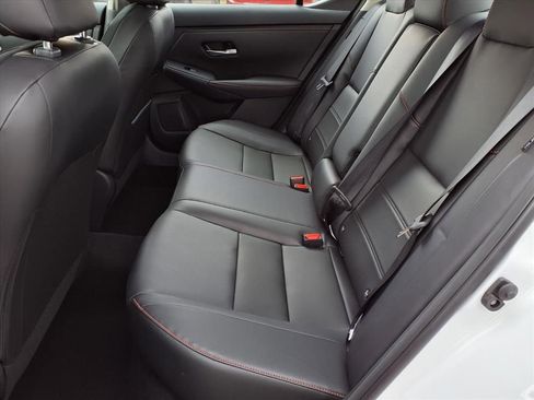 New 2025 Nissan Sentra SR w/ SR Premium Package FWD image 17