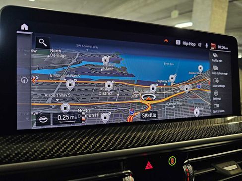 Used 2023 BMW X4 M40i w/ Premium Package image 16