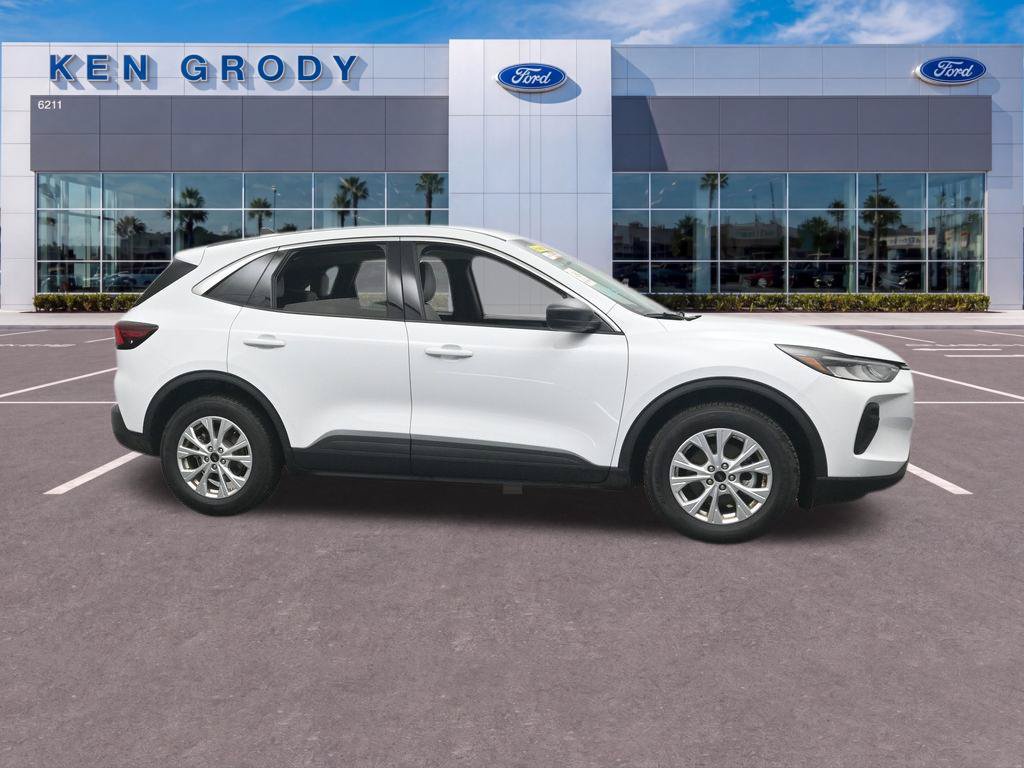 Used 2024 Ford Escape Active w/ Tech Pack #1 FWD image 5