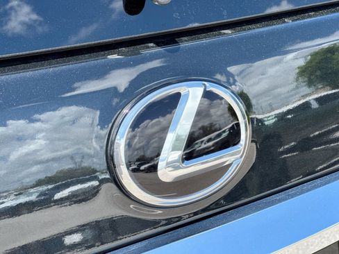 Used 2023 Lexus GX 460 Premium w/ Premium Package AWD/4WD image 18