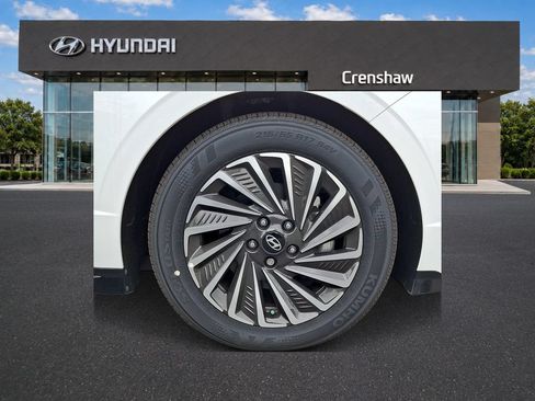 New 2025 Hyundai Sonata SEL FWD image 5