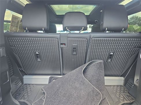 Used 2023 Land Rover Defender 90 S AWD/4WD image 7