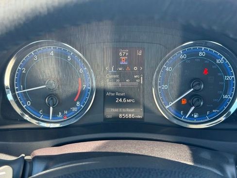 Used 2017 Toyota Corolla SE FWD image 23