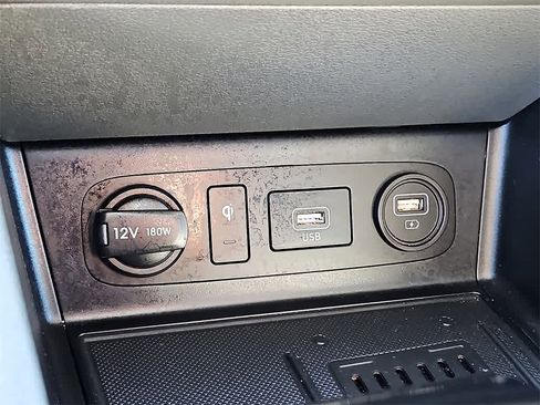 Used 2022 Hyundai Sonata Limited w/ Winter Weather Package image 23