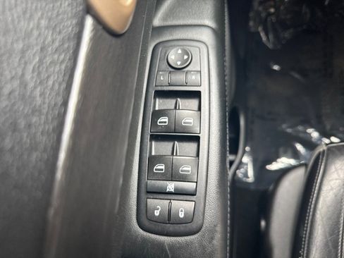 Used 2015 Jeep Grand Cherokee Altitude AWD/4WD image 11