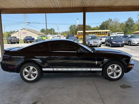 Used 2008 Ford Mustang Premium RWD image 7