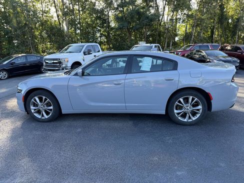 Used 2020 Dodge Charger SXT w/ Cold Weather Package AWD/4WD image 12