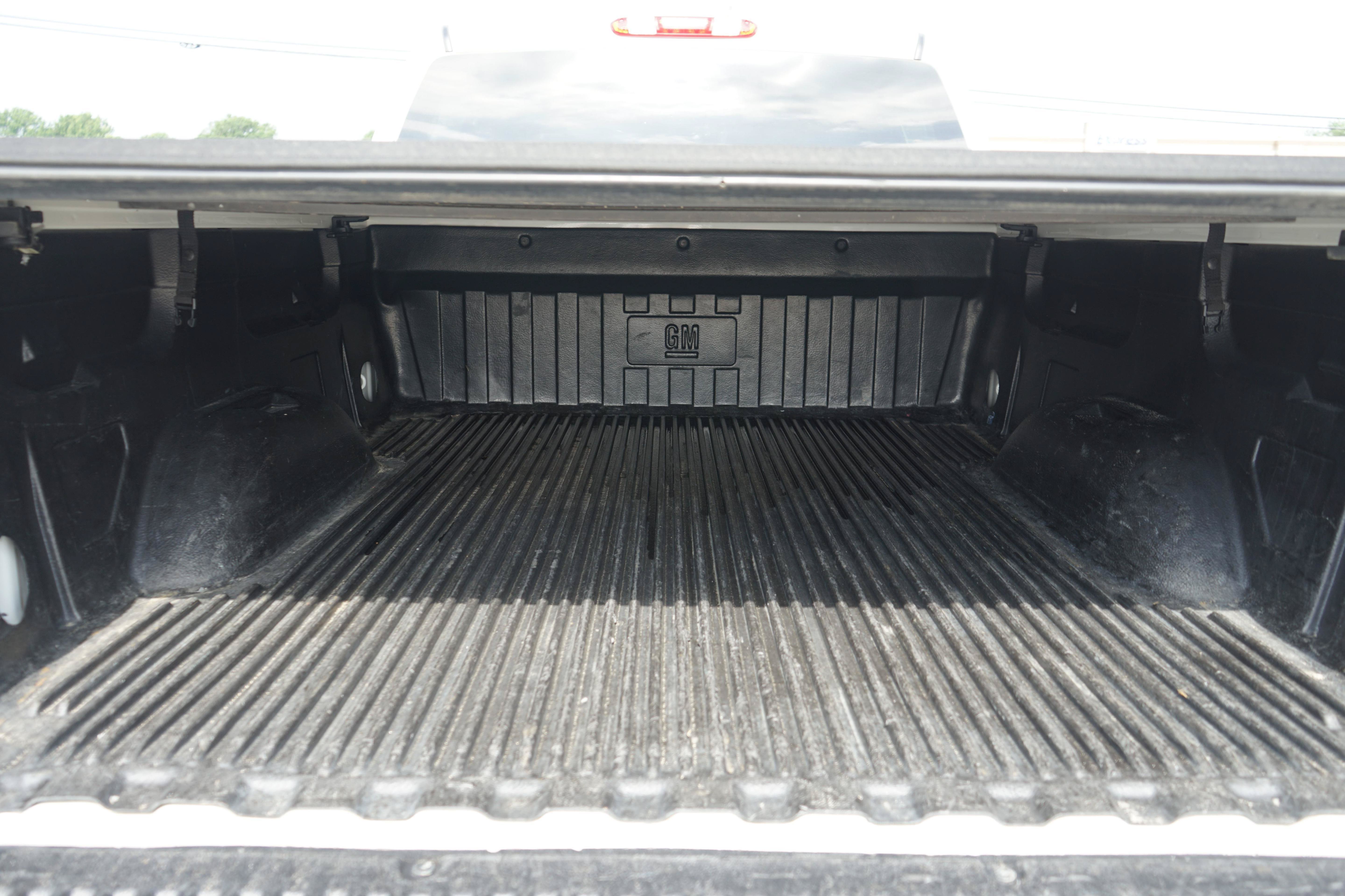 Used 2007 Chevrolet Silverado 2500 LTZ AWD/4WD image 20
