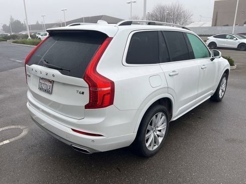 Used 2016 Volvo XC90 T6 Momentum image 5