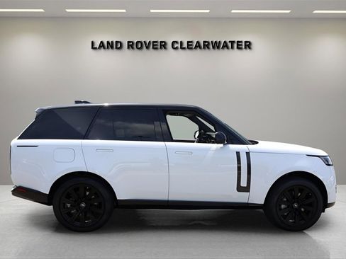 New 2025 Land Rover Range Rover SE image 6