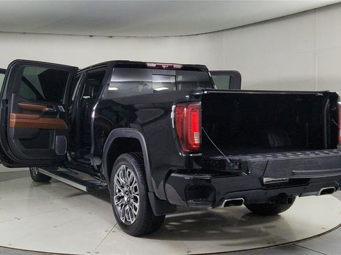 Used 2023 GMC Sierra 1500 Denali Ultimate AWD/4WD image 11