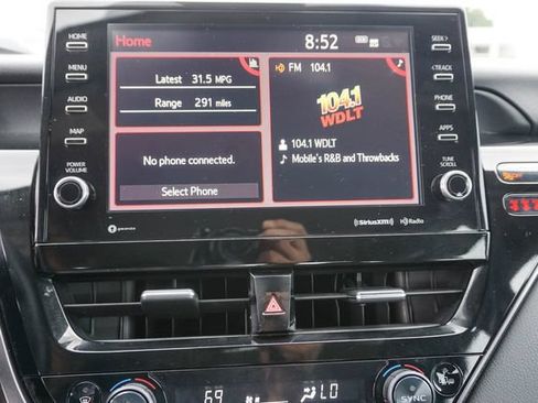 Used 2024 Toyota Camry XSE FWD image 18