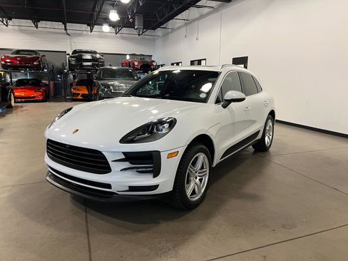 Used 2021 Porsche Macan image 7