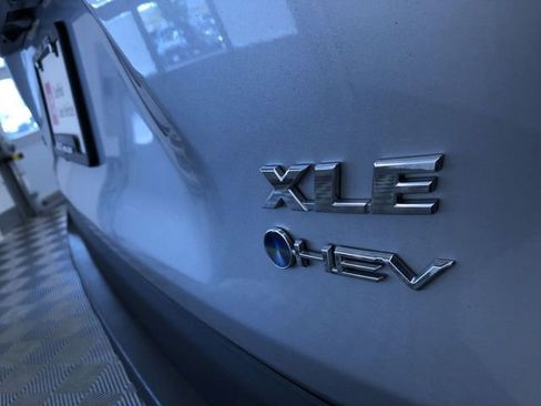 Certified 2025 Toyota RAV4 XLE AWD/4WD image 15